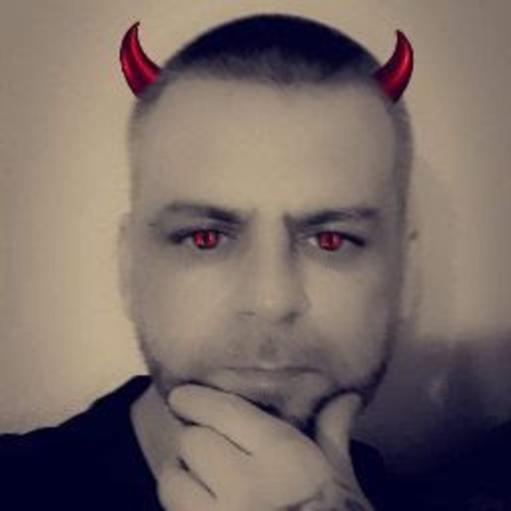 Meet your Posher, Adam